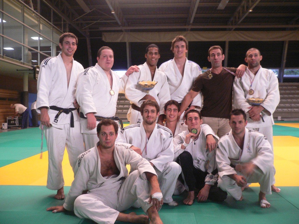 Equipes masculines 2011-2012 : - Equipe 1 : 3ème des championnats de Gironde - Equipe 2 : Vice-championne de Gironde