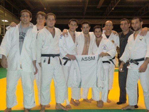 Equipe masculine 2009-2010 : - 3ème des championnats de Gironde - 3ème des championnats d'Aquitaine